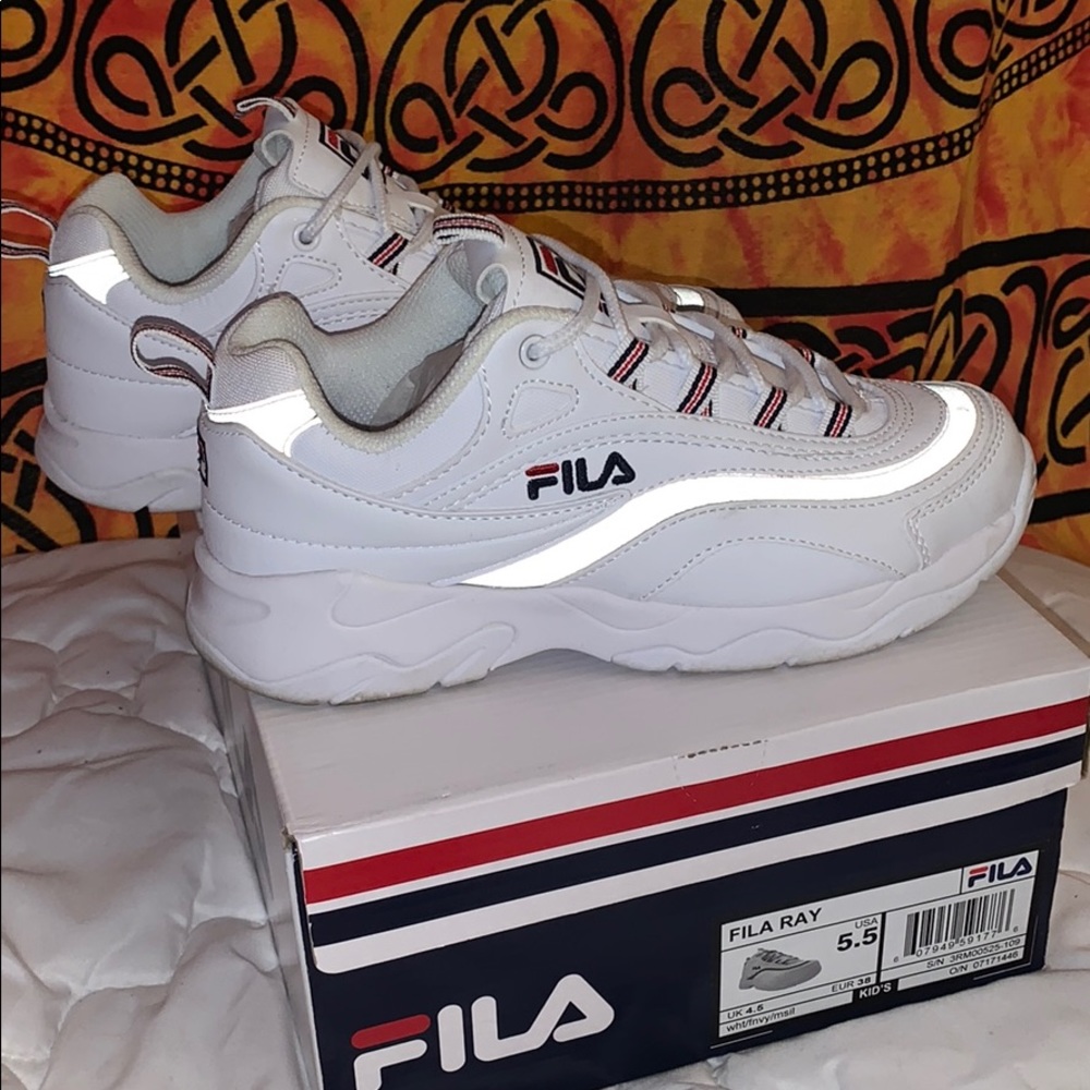 FILA - Picture 3 of 3